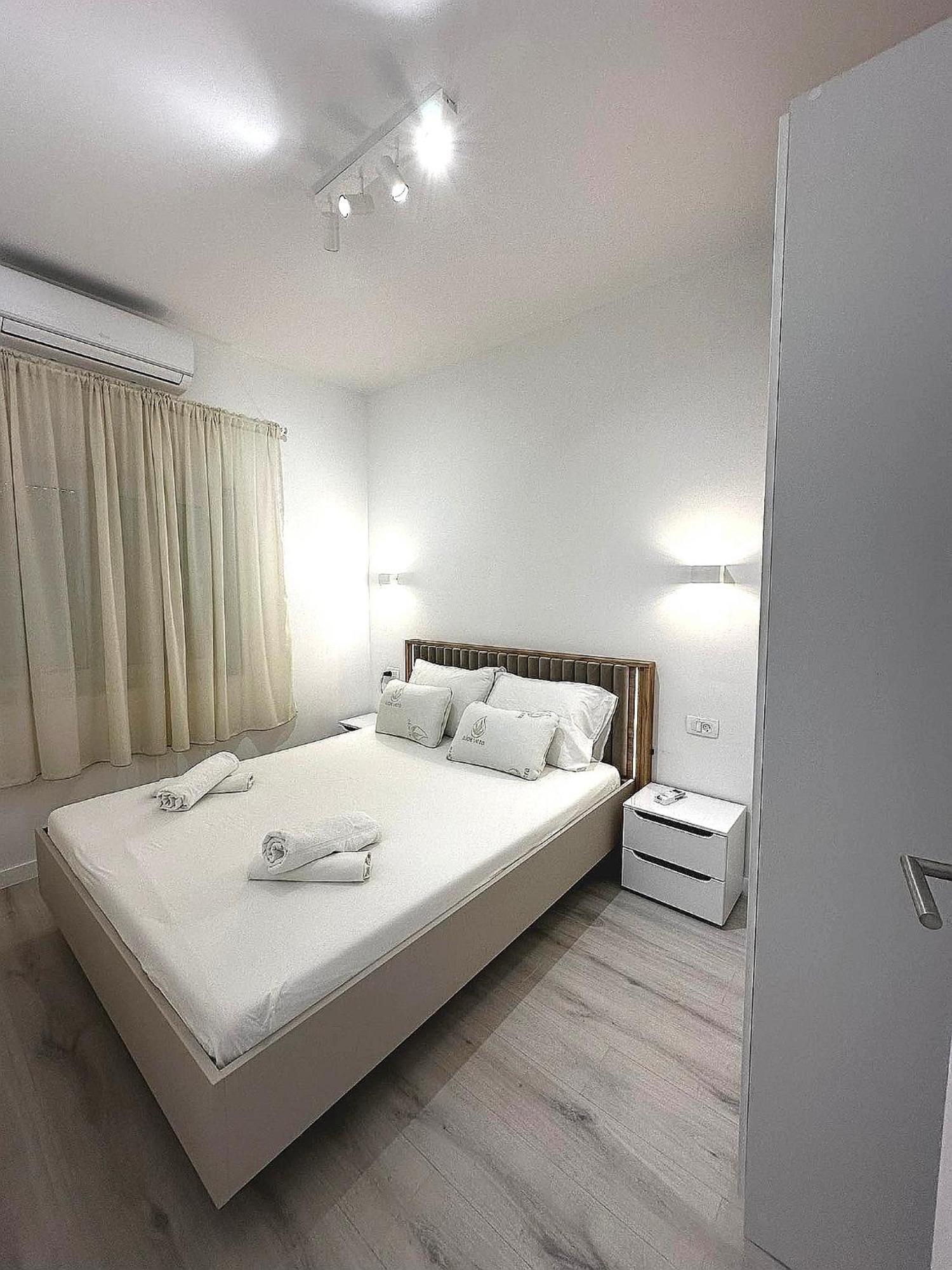 Cozy Manuela In With Sea View